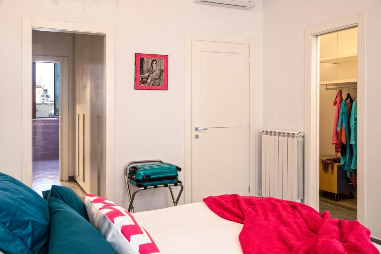 Ferdinando Arthouse Oversized Modern Apartment - By Gocce Team Napoli Esterno foto